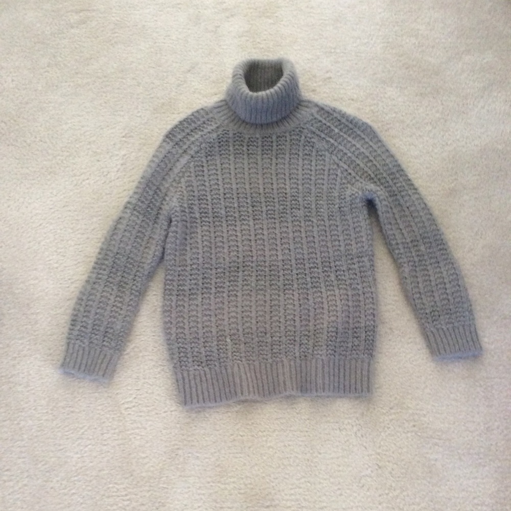 EUC. Ralph Lauren gray turtleneck sweater